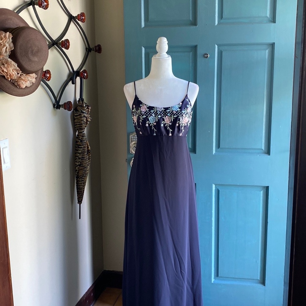 Lovely navy event gown!  Beautiful for any social occasion.